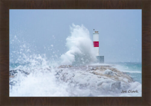 Winter Splash by Joe Clark R60545.jpg